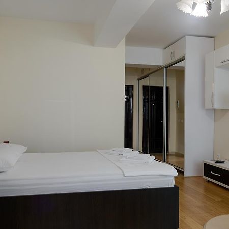 Cozy Apartments - Copou Iasi Buitenkant foto