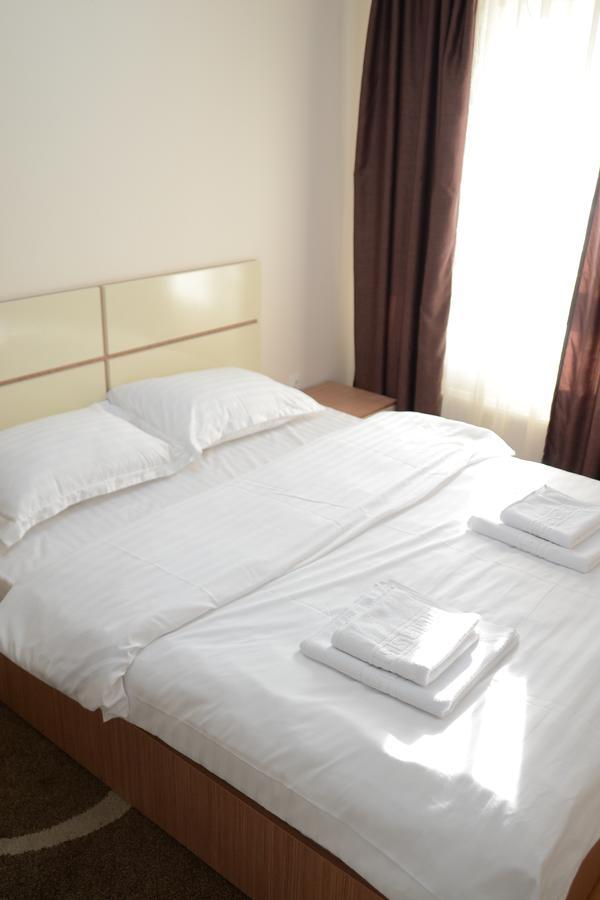 Cozy Apartments - Copou Iasi Buitenkant foto
