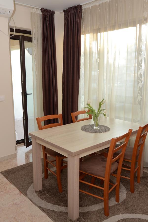 Cozy Apartments - Copou Iasi Buitenkant foto
