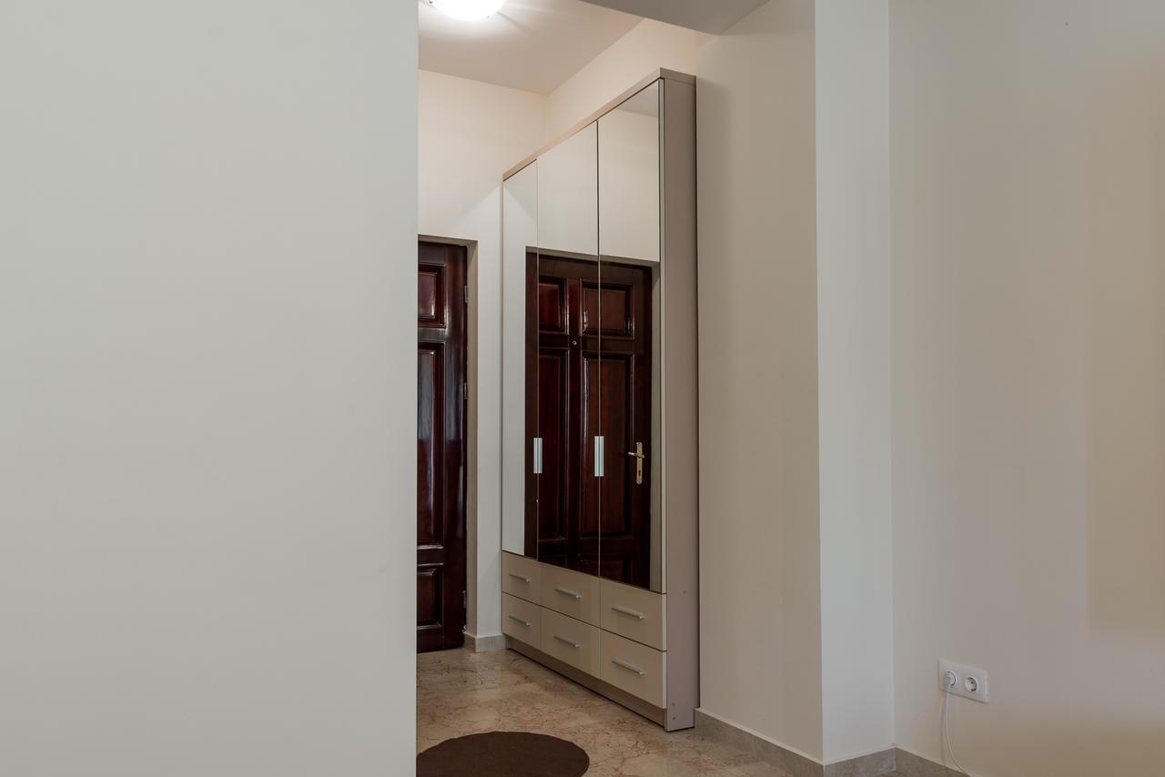 Cozy Apartments - Copou Iasi Buitenkant foto